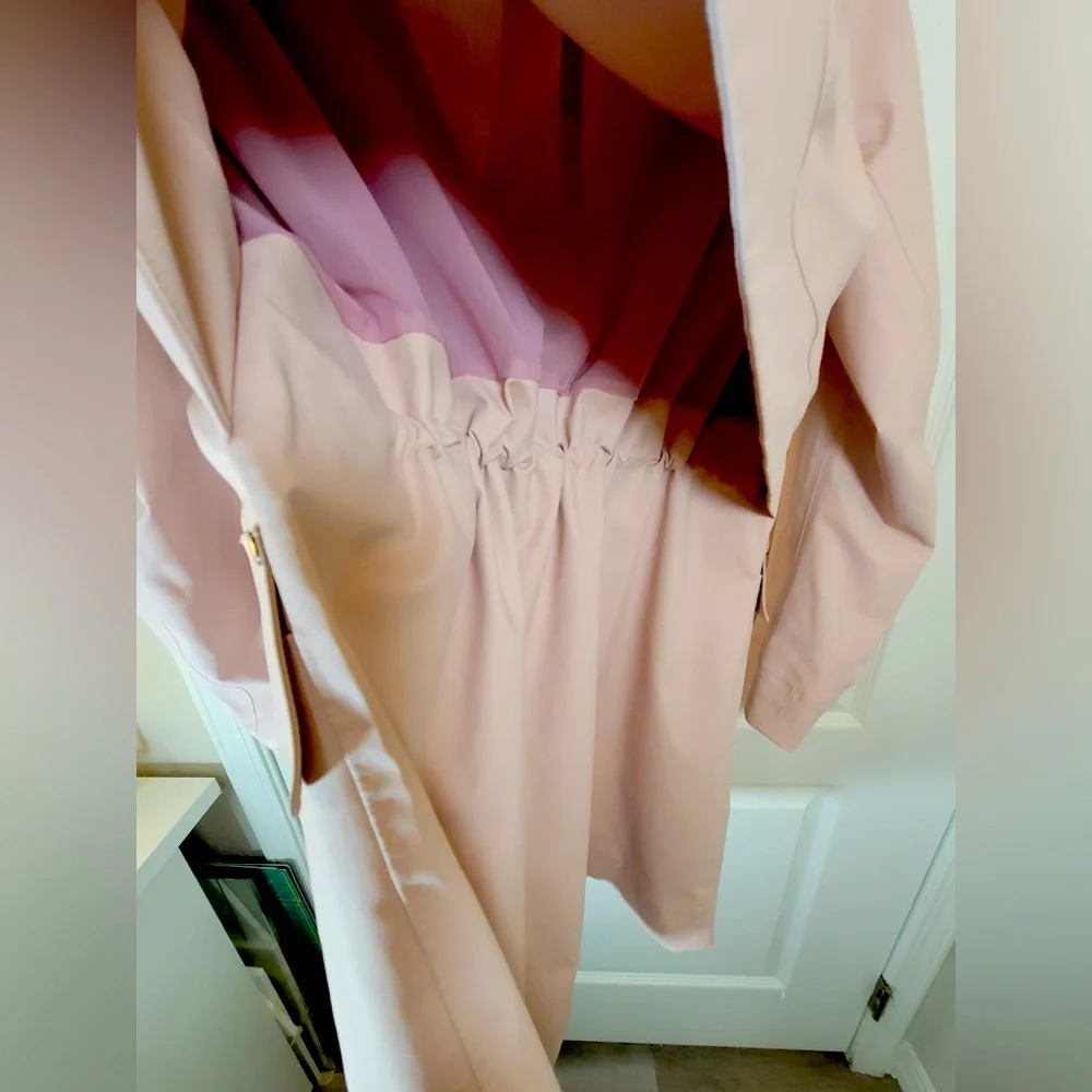 Lululemon Into The Drizzle Jacket•Waterproof Glyde•RARE FAWN PINK•LIKE NEW•6 - Picture 11 of 16